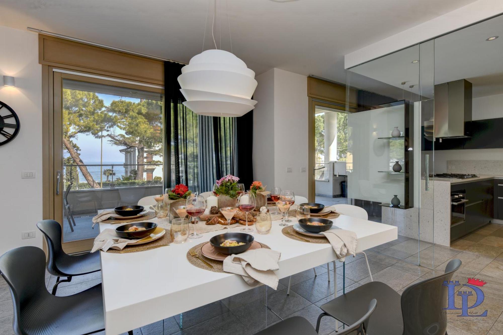 Desenzanoloft Official Partner Marriott Homes & Villas - Oscar Luxury Suite Desenzano del Garda Exterior foto